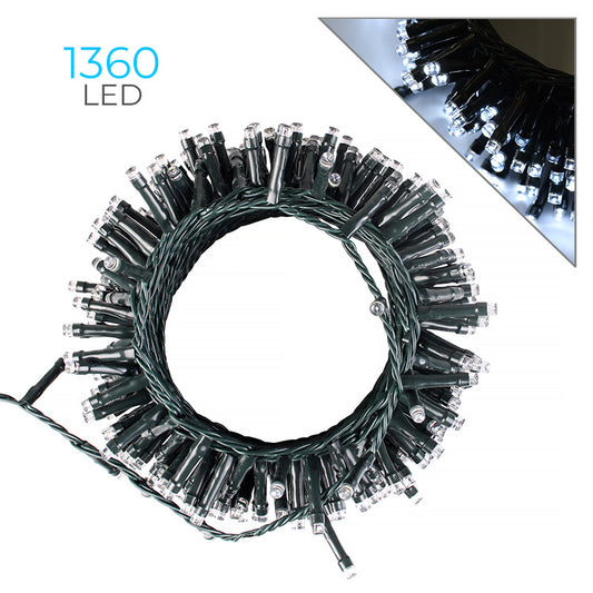 Catena_Luminosa_1360_LED_Arrotolata_a_Cerchio_con_Dettaglio_Luce_Bianca_su_Sfondo_Bianco